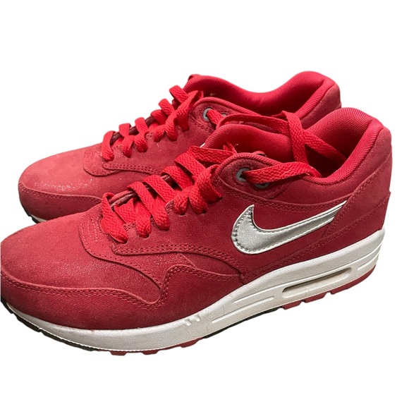 Wmns Air Max 1 Premium 'Hyper Red' - Picture 2 of 5